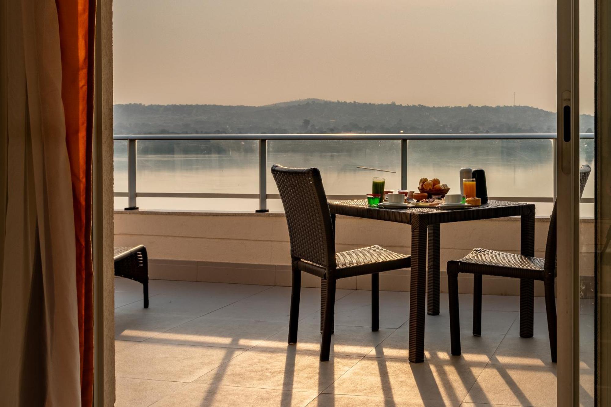 Esuites Lagoa Santa Exterior photo